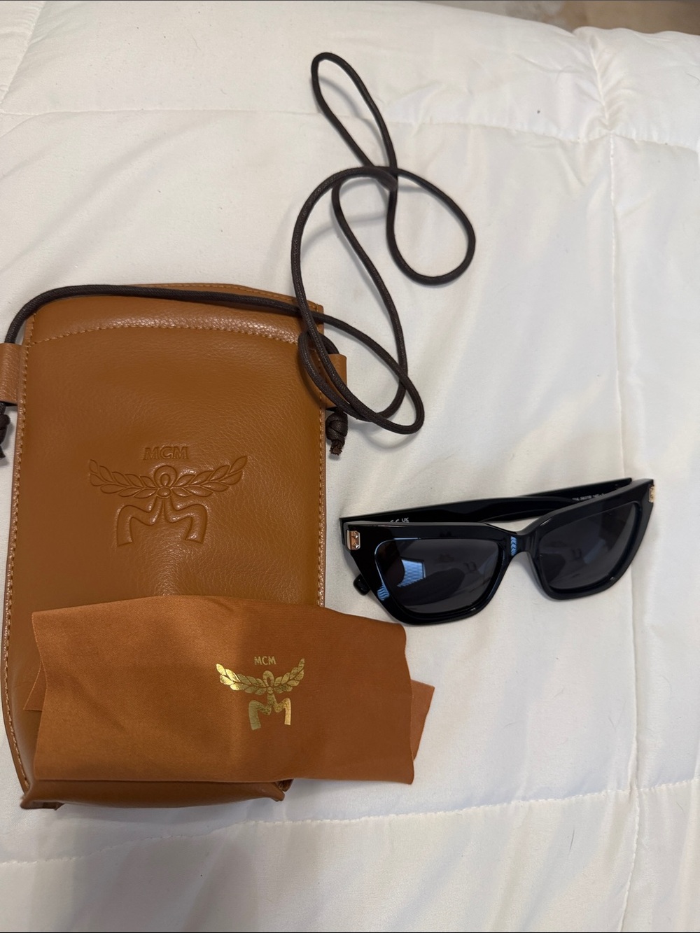 MCM sunglasses New with Cognac Brown Leather Crossbody sunglasss case